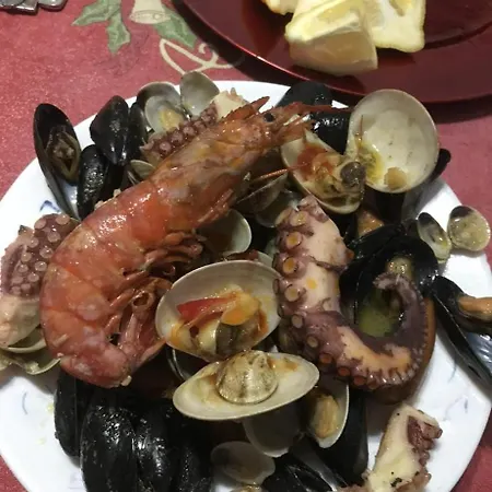 Angolo Paradiso לינה וארוחת בוקר