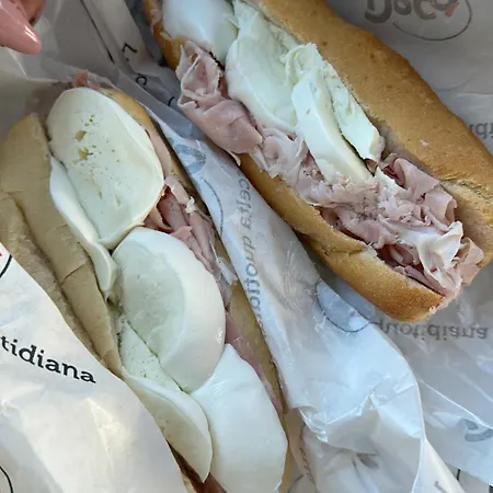 Angolo Paradiso * נאפולי